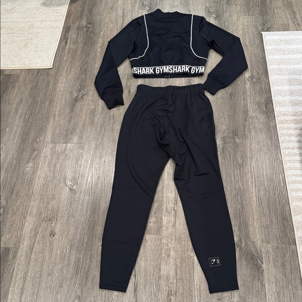 Gymshark Black Track Set Jacket + Pants - Picture 6 of 6
